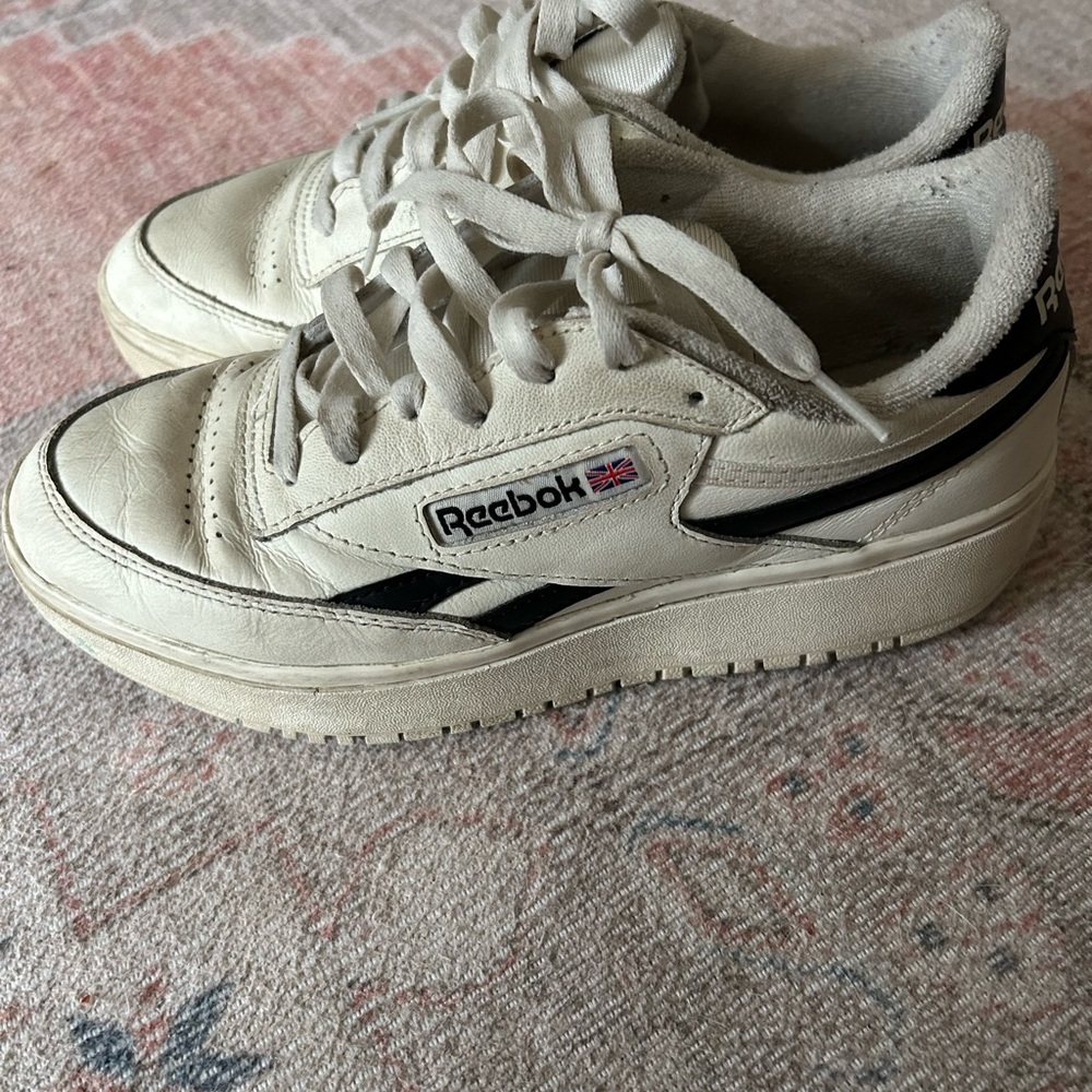 Reebok Women's Sneakers in Cream and Black